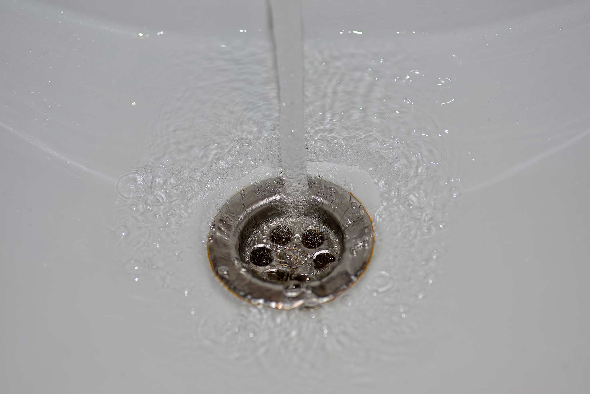 A2B Drains provides services to unblock blocked sinks and drains for properties in New Barnet.